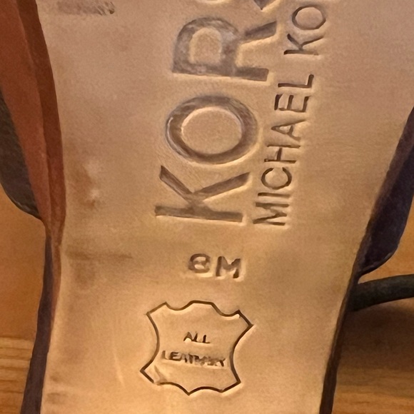 KORS Michael Kors Leather Strap Open Toe Shoes with 5 inch heel Brown.. - Picture 10 of 13